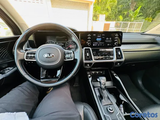 2021 Kia Sorento — foto 8 / 10