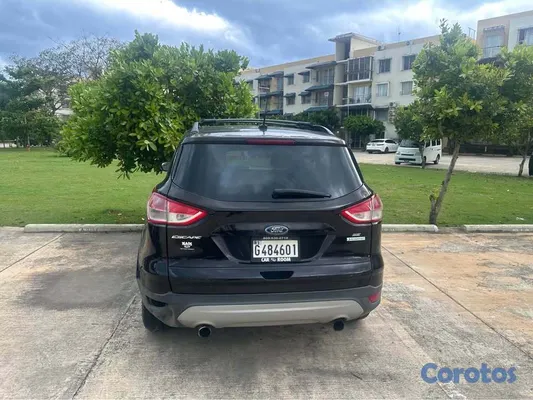 2013 Ford Escape — foto 2 / 5