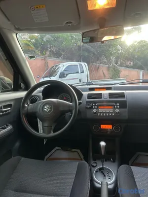 2011 Suzuki Swift — foto 7 / 10