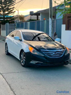 2012 Hyundai Sonata — foto 1 / 17