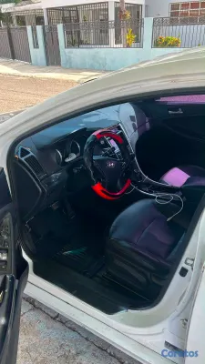 2012 Hyundai Sonata — foto 13 / 17