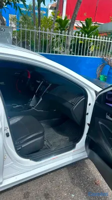 2012 Hyundai Sonata — foto 14 / 17