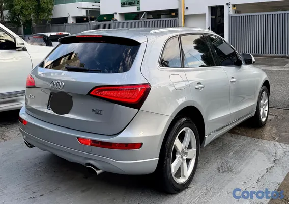 2013 Audi Q3 — foto 7 / 10