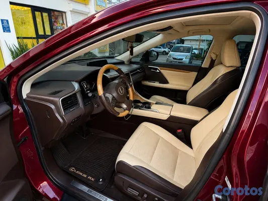 2018 Lexus Rx — foto 3 / 9