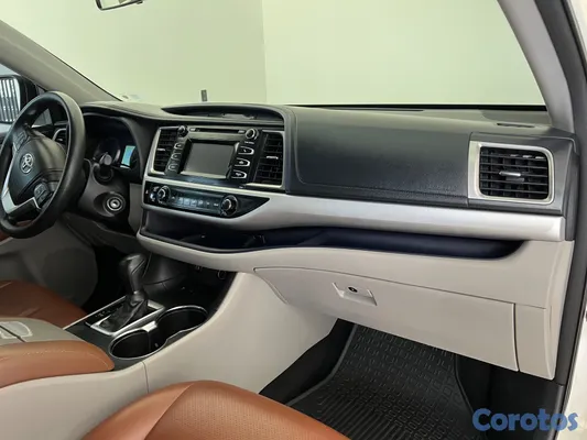 2014 Toyota Highlander — foto 4 / 9