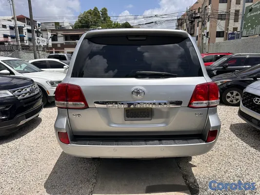 2008 Toyota Land Cruiser — foto 9 / 10