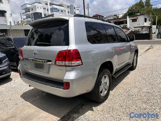 2008 Toyota Land Cruiser — foto 10 / 10
