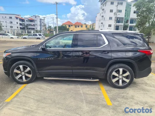 2021 Chevrolet Traverse — foto 2 / 9