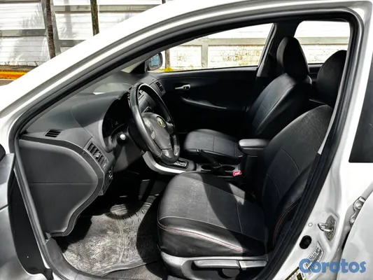 2009 Toyota Corolla — foto 6 / 11