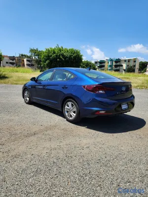 2020 Hyundai Elantra — foto 3 / 11