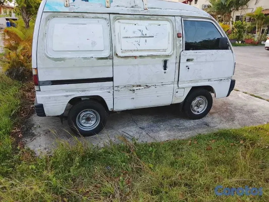 2013 Chevrolet Cmv — foto 3 / 8