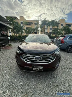 2019 Ford Edge — foto 4 / 9
