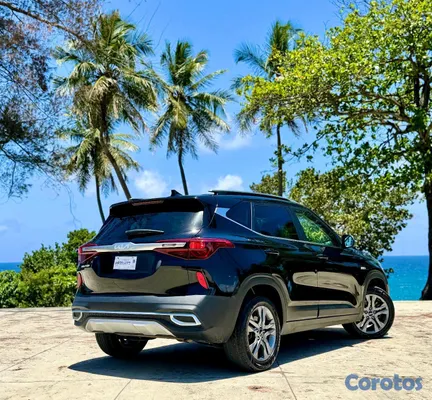 2023 Kia Seltos — foto 8 / 12