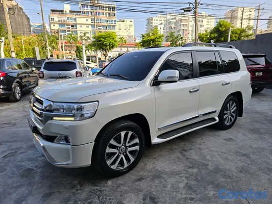 2016 Toyota Land Cruiser