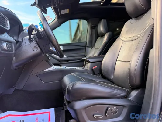 2020 Ford Explorer — foto 9 / 9