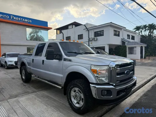 2016 Ford Serie F — foto 2 / 9