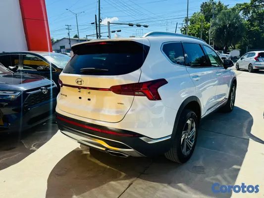2021 Hyundai Santa Fe — foto 6 / 9