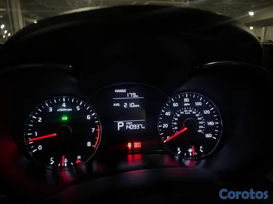 2016 Kia Forte — foto 4 / 11