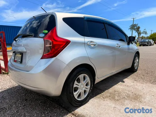 2015 Nissan Note — foto 3 / 9