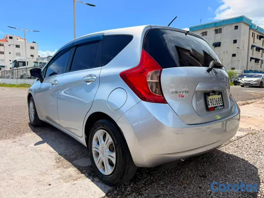 2015 Nissan Note — foto 4 / 9