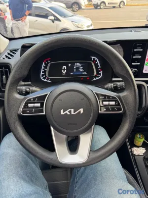 2025 Kia Sonet — foto 10 / 12
