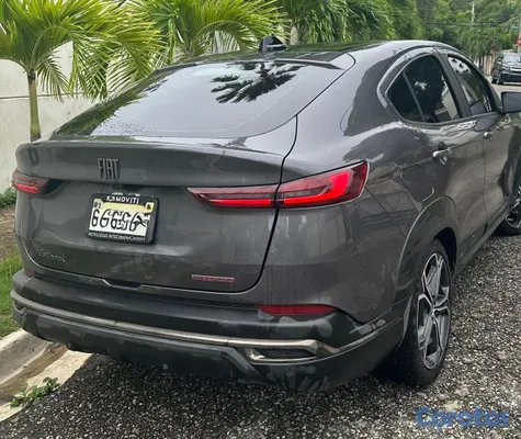 2023 Fiat Fastback Limited — foto 6 / 8