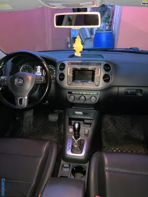2016 Volkswagen Tiguan — foto 8 / 9