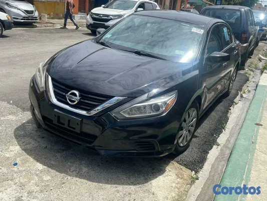 2019 Nissan Altima — foto 4 / 4