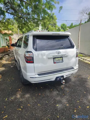 2018 Toyota 4 Runner — foto 4 / 9