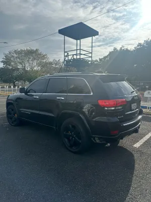 2015 Jeep Grand Cherokee — foto 2 / 9