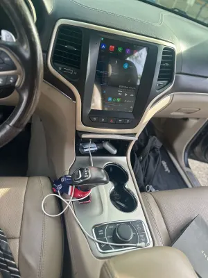 2015 Jeep Grand Cherokee — foto 6 / 9