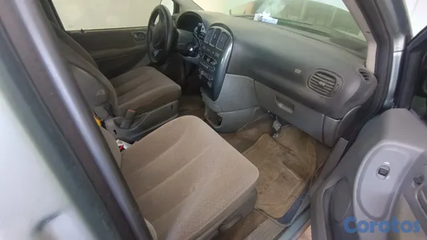 2006 Dodge Caravan — foto 9 / 13