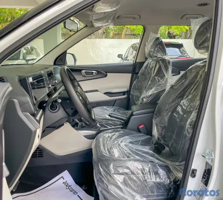 2024 Kia Carens — foto 6 / 12