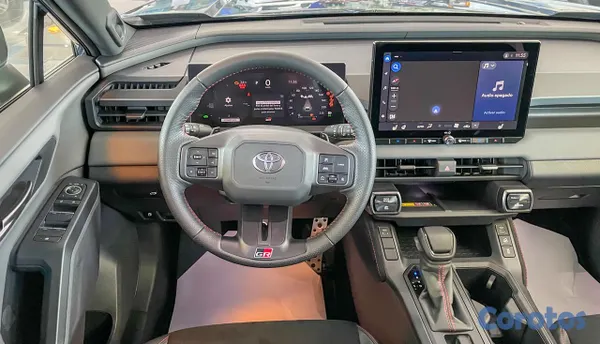 2026 Toyota Rav-4 — foto 9 / 11