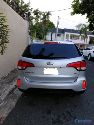 2015 Kia Sorento — foto 2 / 19