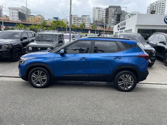 2022 Kia Seltos — foto 4 / 10