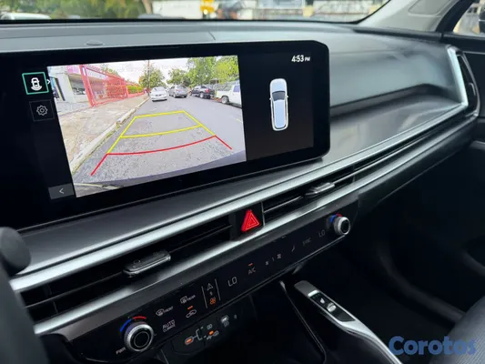 2025 Kia Sorento — foto 9 / 18