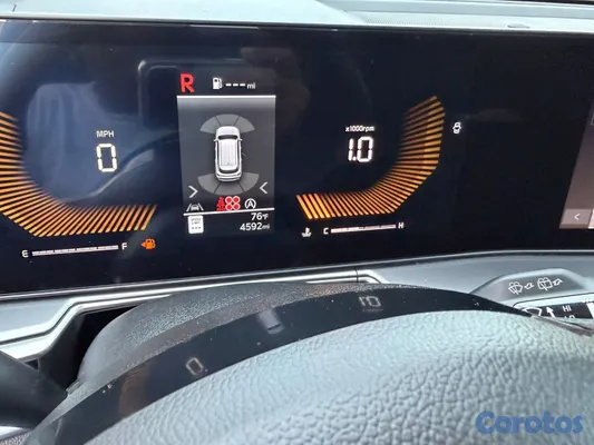 2025 Kia Sorento — foto 17 / 18