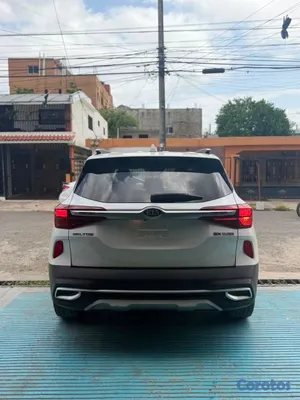 2021 Kia Seltos — foto 4 / 11