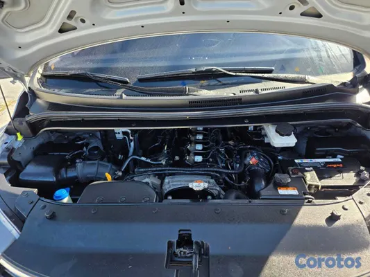 2021 Hyundai Grand Starex — foto 9 / 10