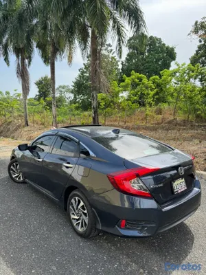 2017 Honda Civic — foto 4 / 6