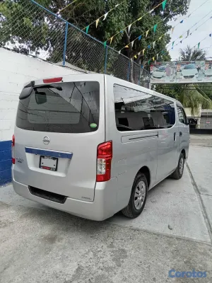 2019 Nissan Caravan — foto 5 / 10