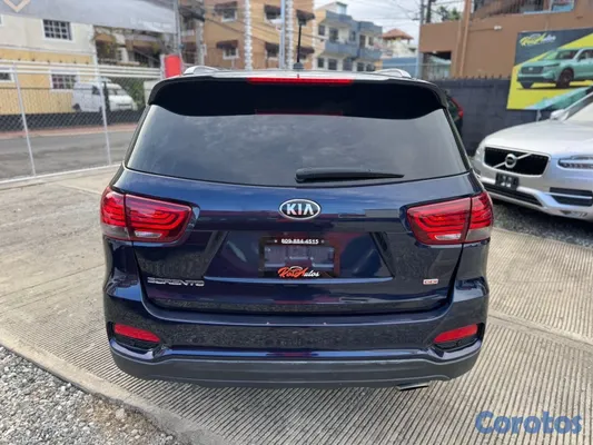 2020 Kia Sorento — foto 5 / 9