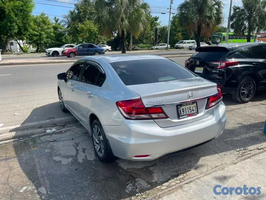 2015 Honda Civic — foto 4 / 10