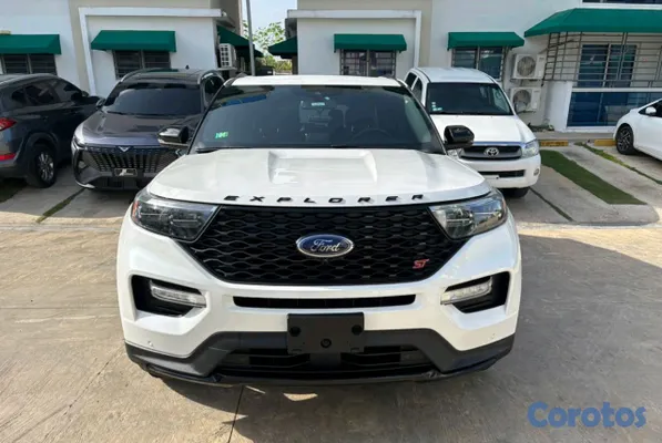 2022 Ford Explorer