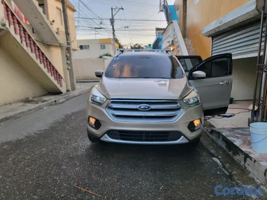 2017 Ford Escape — foto 4 / 15