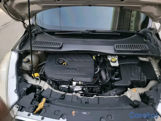 2017 Ford Escape — foto 6 / 15