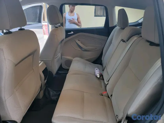 2017 Ford Escape — foto 11 / 15
