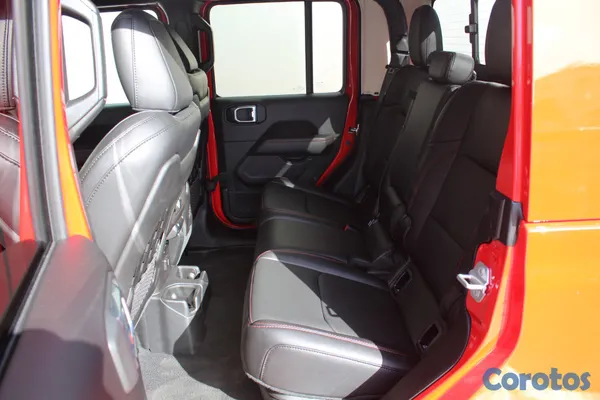 2024 Jeep Gladiator — foto 8 / 11