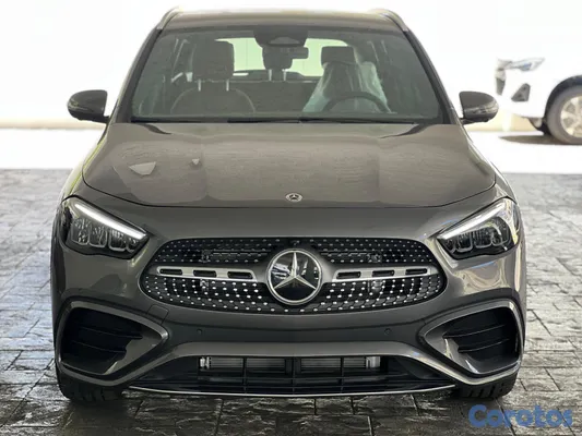 2026 Mercedes-Benz Clase GLA — foto 2 / 10